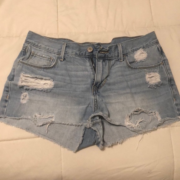 Old Navy distressed/ripped jean shorts - Picture 1 of 3
